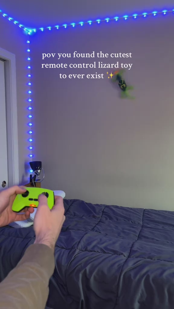 Wall-Scaling Gecko Robot Toy™ video
