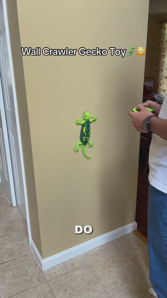 Wall-Scaling Gecko Robot Toy™ video